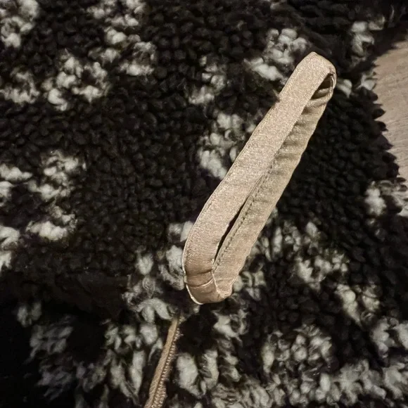 Patterned Pullover - Picture 7 of 8